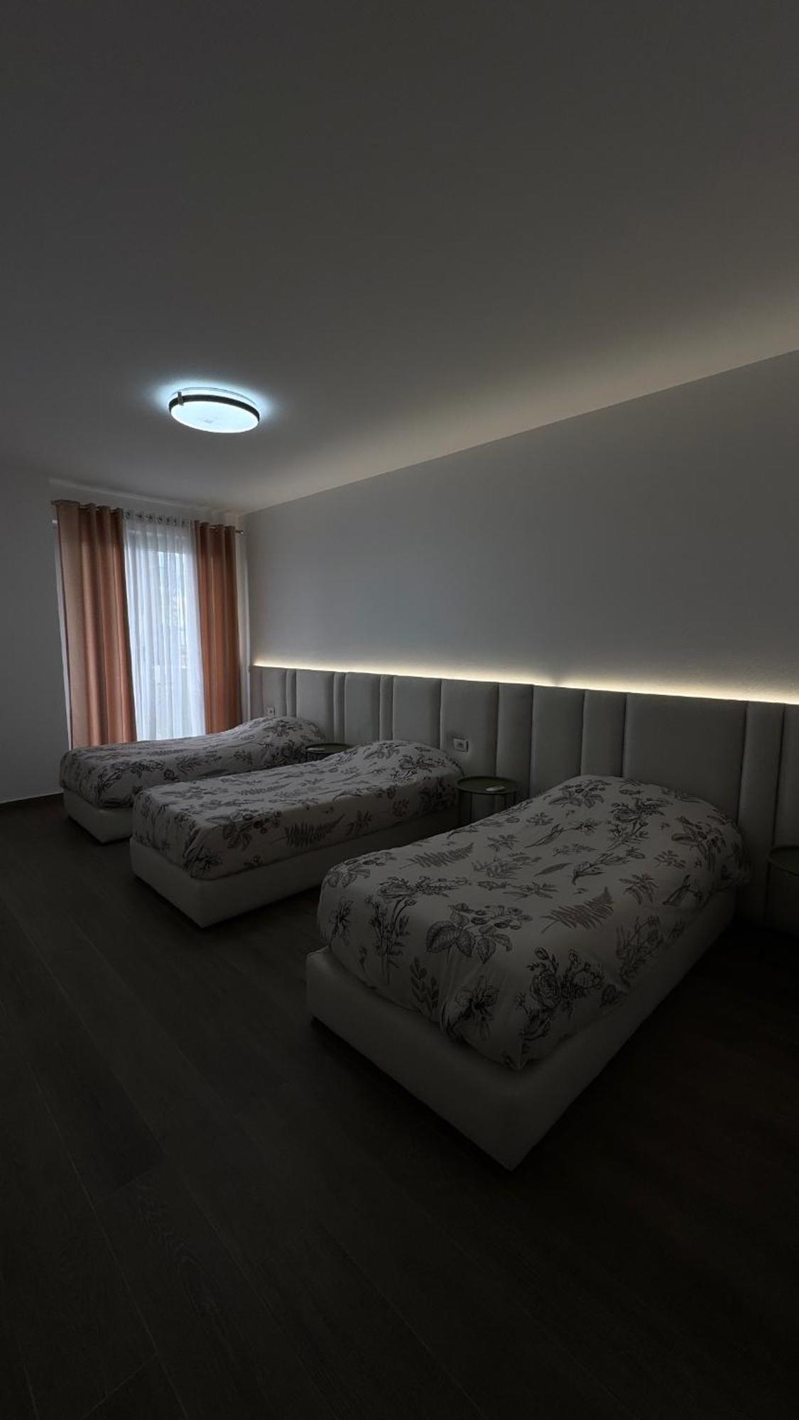 טיראנה Free Parking Skanderbeg Square - Spacious Central Apartment מראה חיצוני תמונה